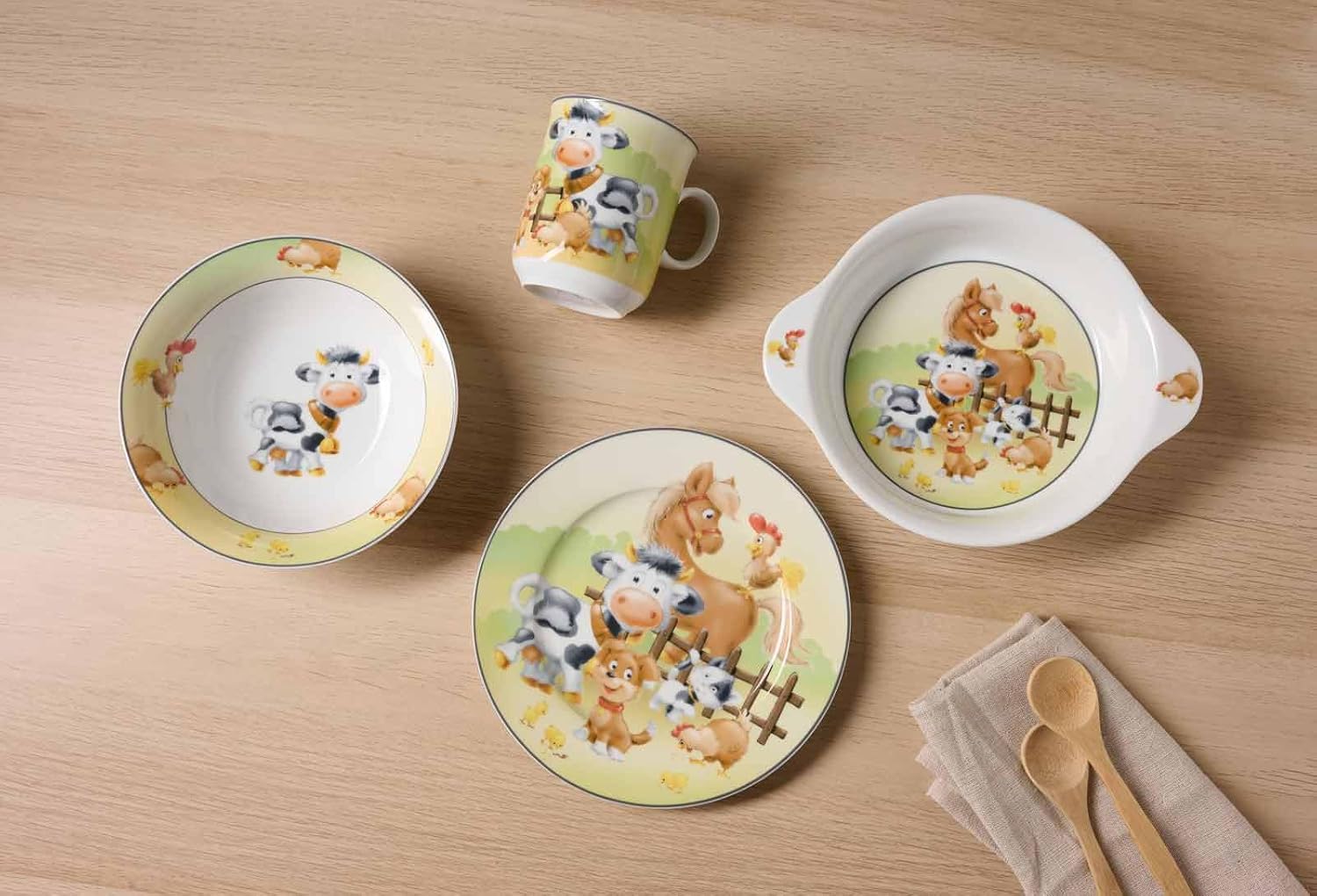 Ritzenhoff & Breker Children's Dinnerware Set - Farm Animals - 3-Piece Set - Children's Cup (270 ml), Plate (19 cm) and Bowl (450 ml) - Farm Animals - Porcelain, Multi-Coloured