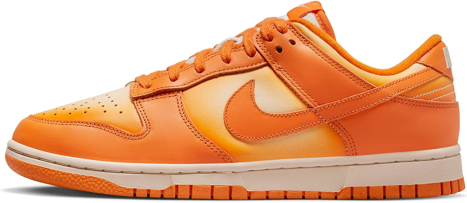 lazer orange dunk low
