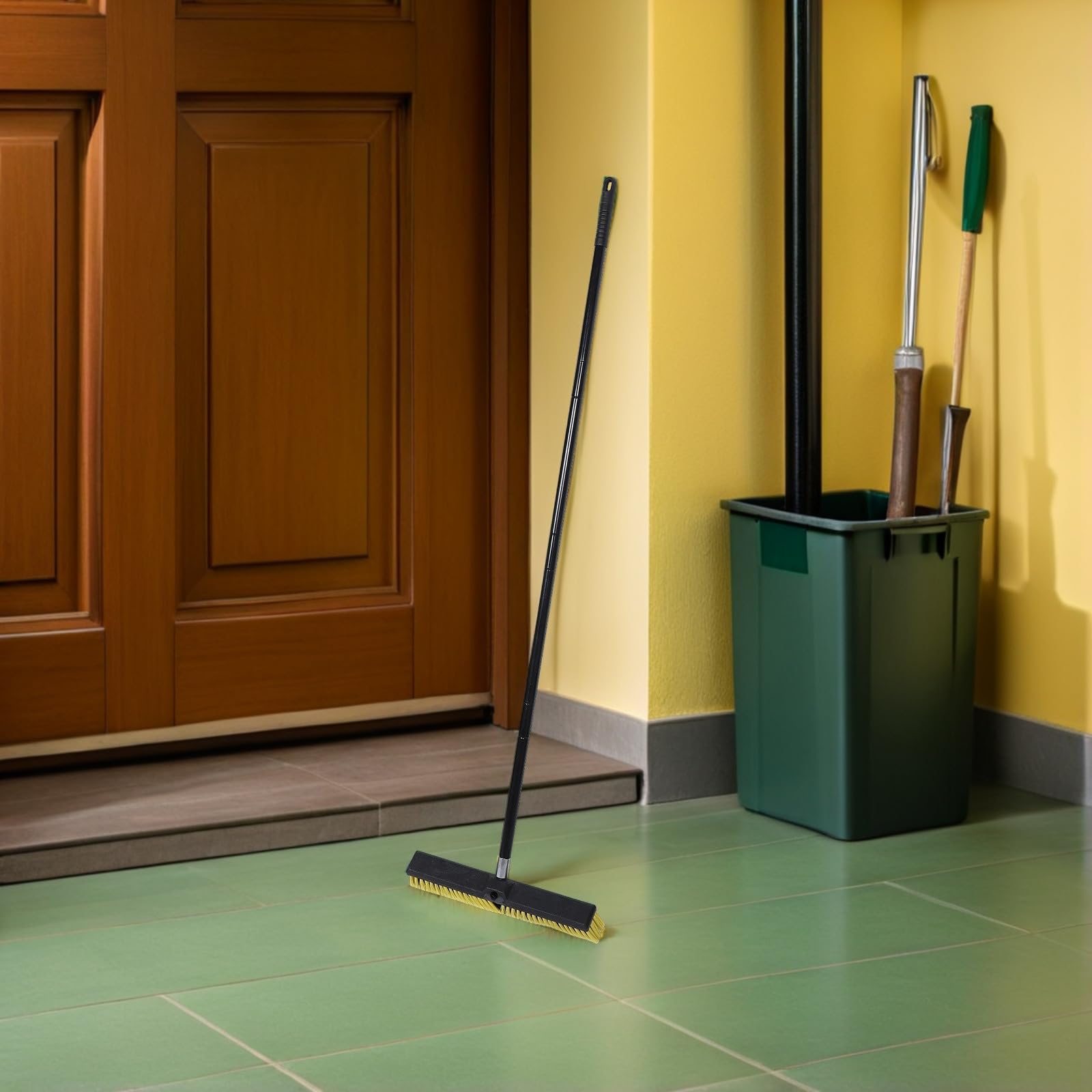 Supvox Bodenbesen für Terrassenreinigung mit 80cm Langem Stiel aus Robustem Pp Effizienter Kehrbesen für Gehwege und Außenbereiche Schwerer Einsatz für Betonböden
