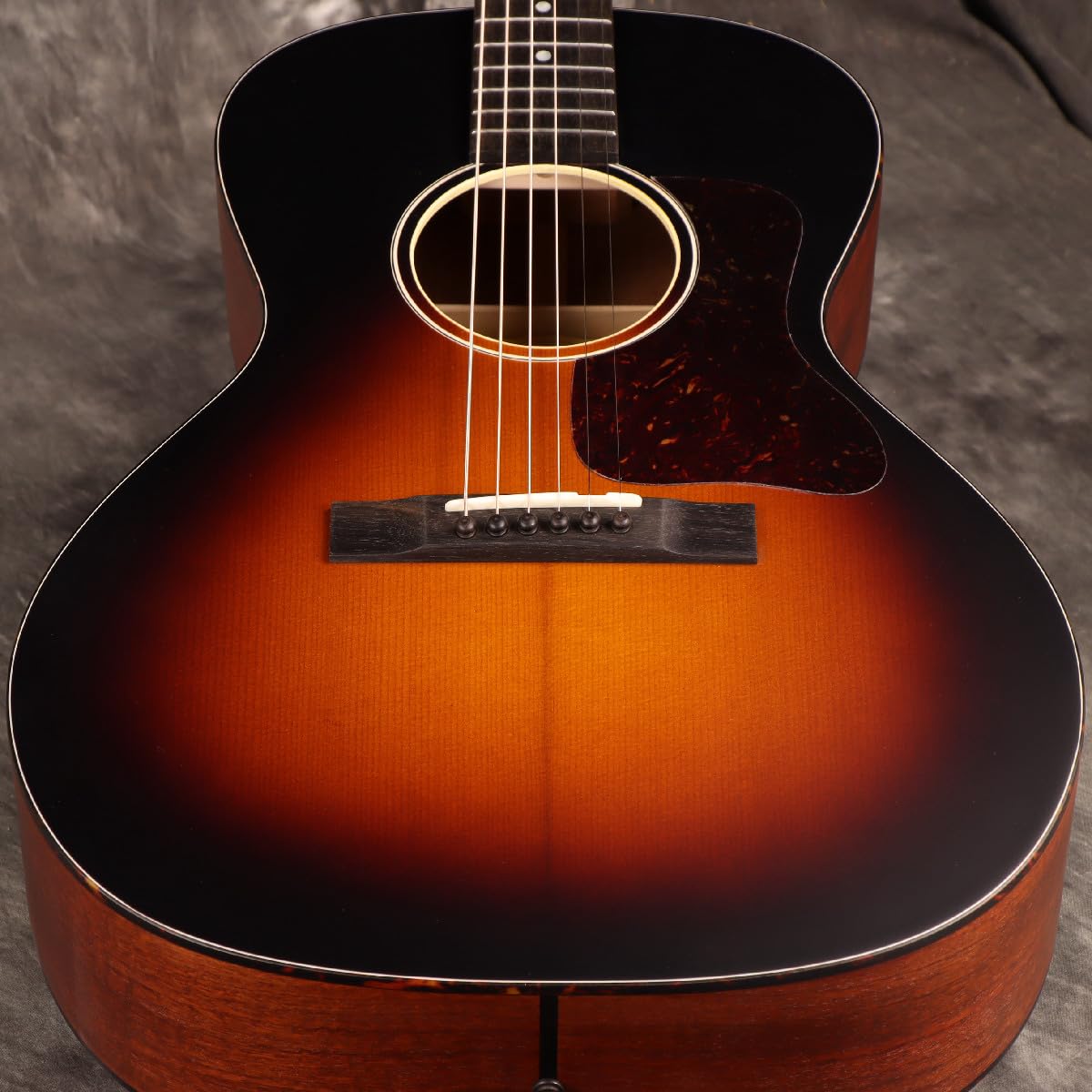 Amazon | Eastman / E1-OOSS-SB Sunburst [総単板][S/N M2430699