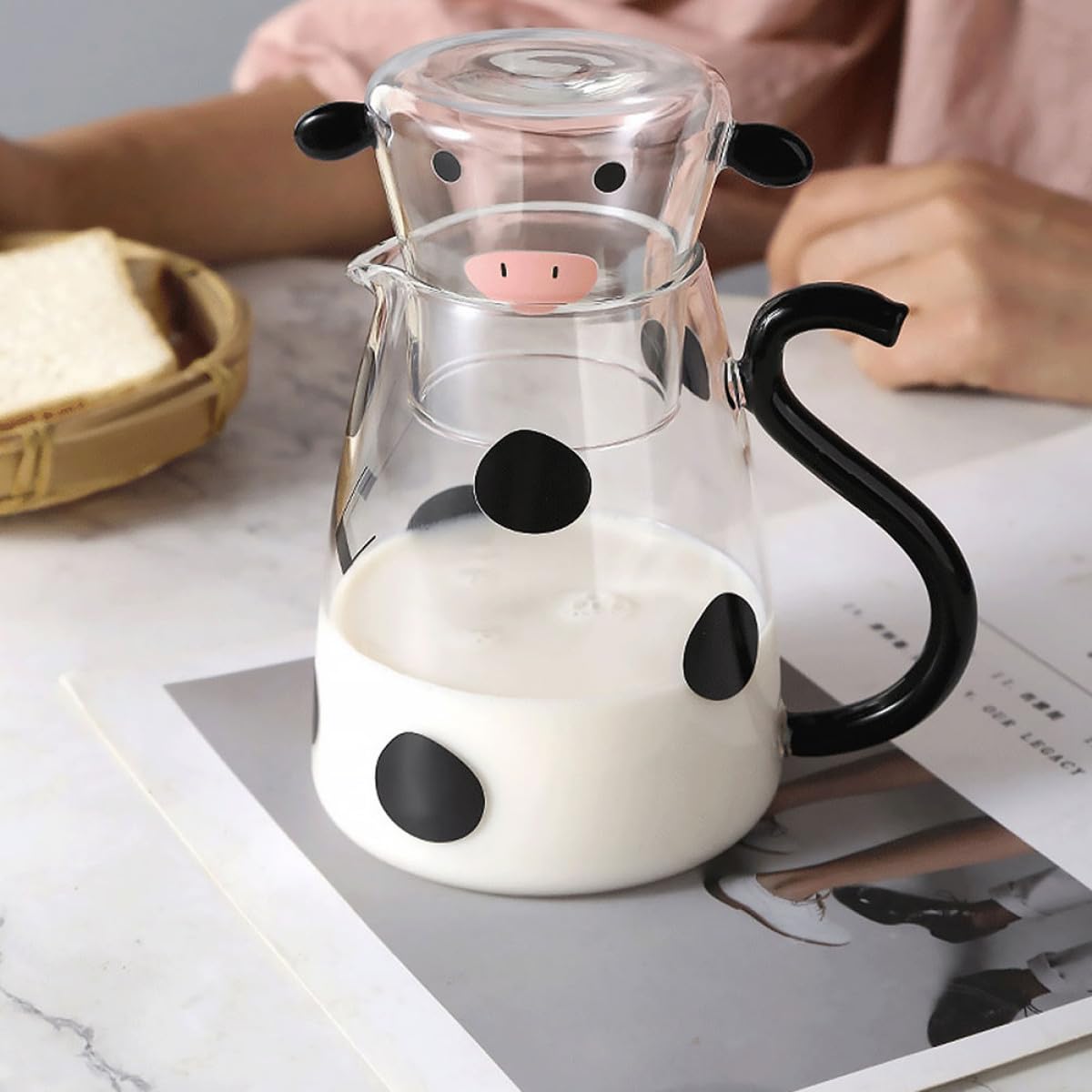 Jarra de Agua Fría de Vidrio 1800 Ml Diseño de Vaca y Taza Apilable Juego de Jarras de Cristal para Hogar y Restaurante Resistente al Calor y Frío Decoración Divertida para