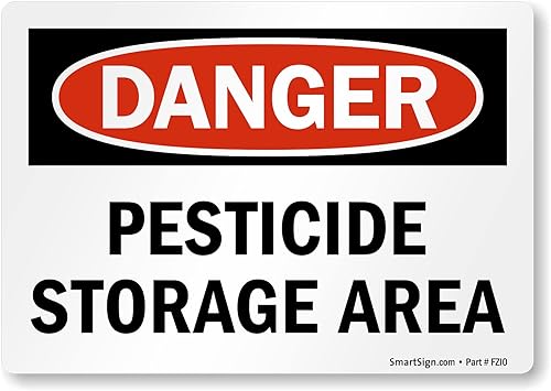 SmartSign Etiqueta OSHA de 3.5 x 5 pulgadas "Peligro - Área de almacenamiento de pesticidas", poliéster adhesivo laminado de 3 mil, rojo, negro y