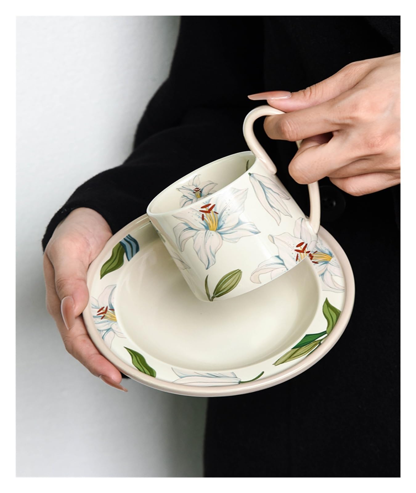 Lily - Ceramiczny zestaw filiżanek do herbaty i kawy ze spodkami w pudełku prezentowym - idealny na popołudniową herbatę i jako prezent (opakowanie 1 szt.)