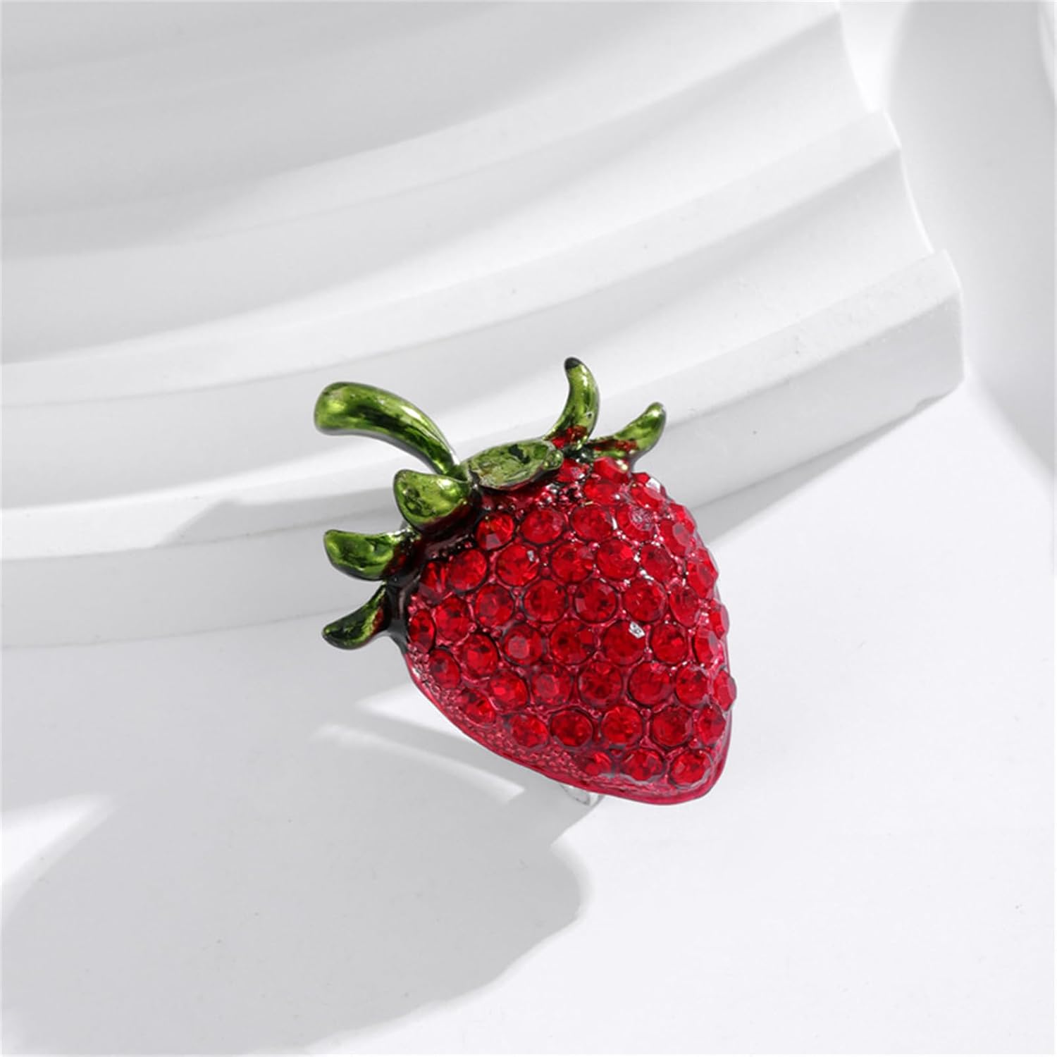 Dreuyet Strawberry Brooch Pin for Women Rhinestones Red Strawberry Brooch Cute Enamel Fruit Laple Pins Dainty Elegant Christmas Wedding Birthday Holiday Decor Jewelry - Image 2