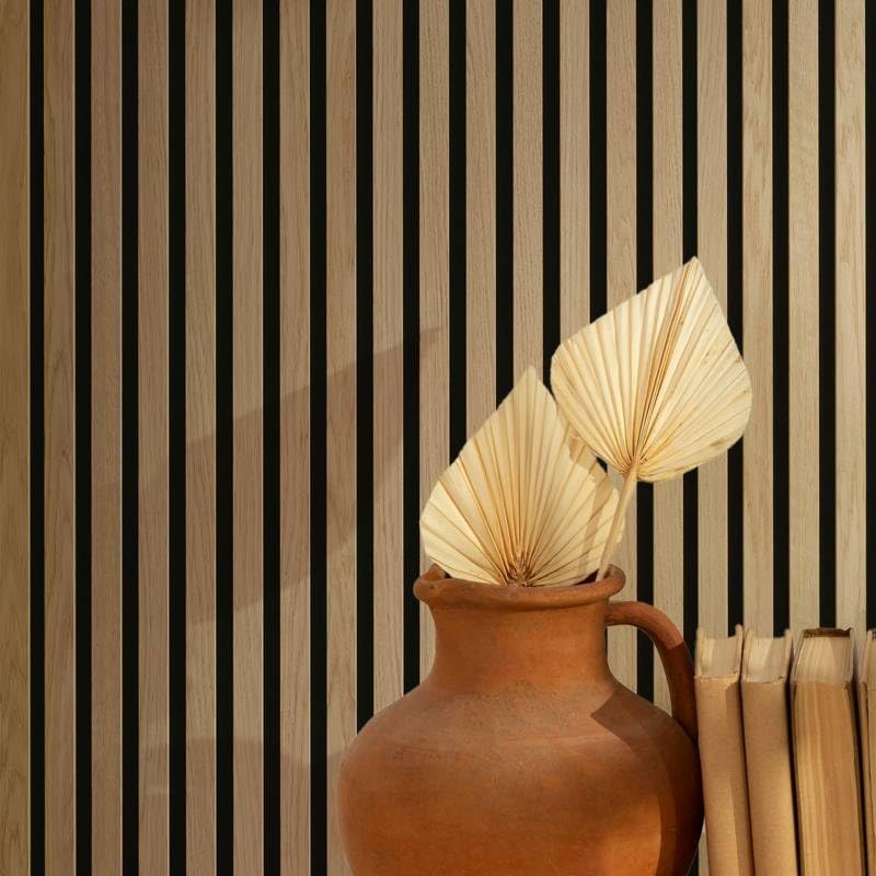 DECOON – Lote de 5 paneles de pared listones de madera, 120 x 30 cm, roble claro real sobre fieltro negro, revestimiento decorativo interior para cabecera, base o pared de diseño, 0,72 m²