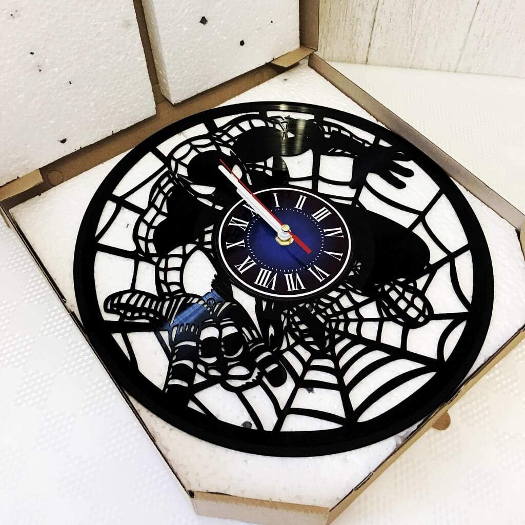 Rеvіеw Prоduсt SPIDER-MAN 12 inches / 30 cm Vinyl Record Wall Clock | Marvel Comics | Gift for Teens, Geeks | Infinity War | Far Away from Home Merchandise