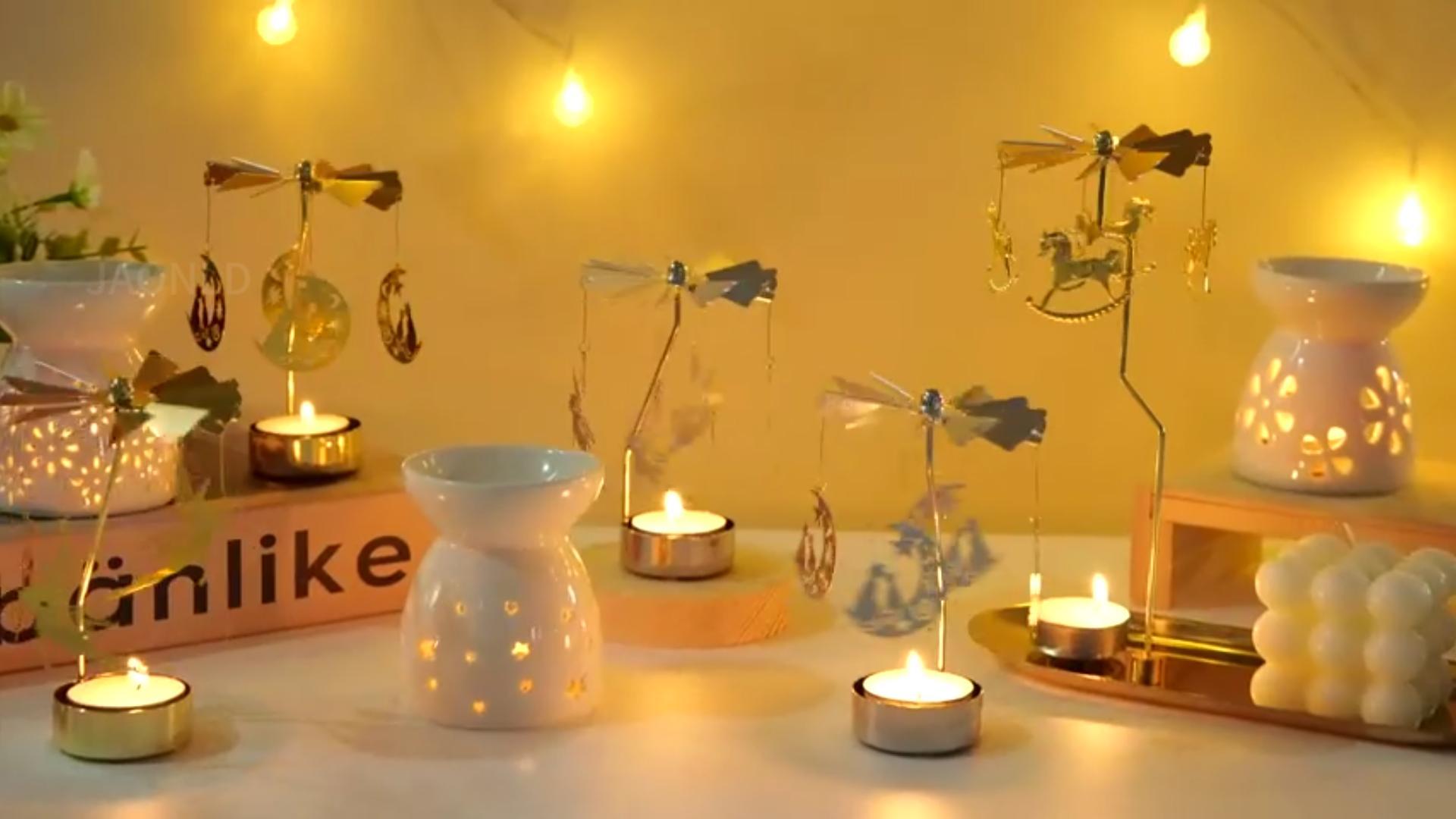 Portacandele rotante Candeliere dorato Decorazione domestica Regalo romantico di San Valentino Decorazioni per la stanza delle feste Portacandele a carosello