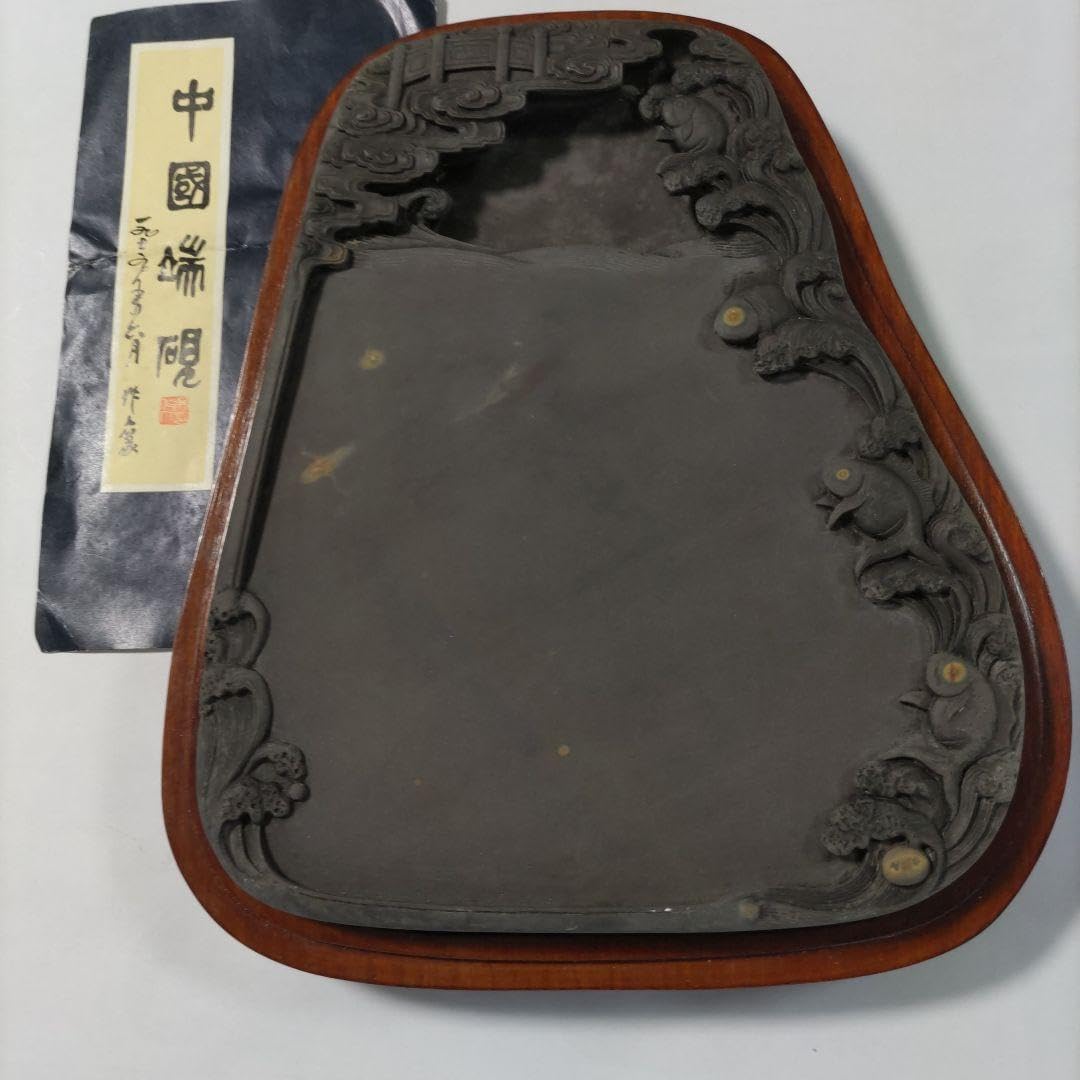 彫刻付き黒色端渓硯箱 彫刻付き黒色端渓硯箱 中国 端渓名硯 龍雲彫刻端渓硯 硯箱 と 墨