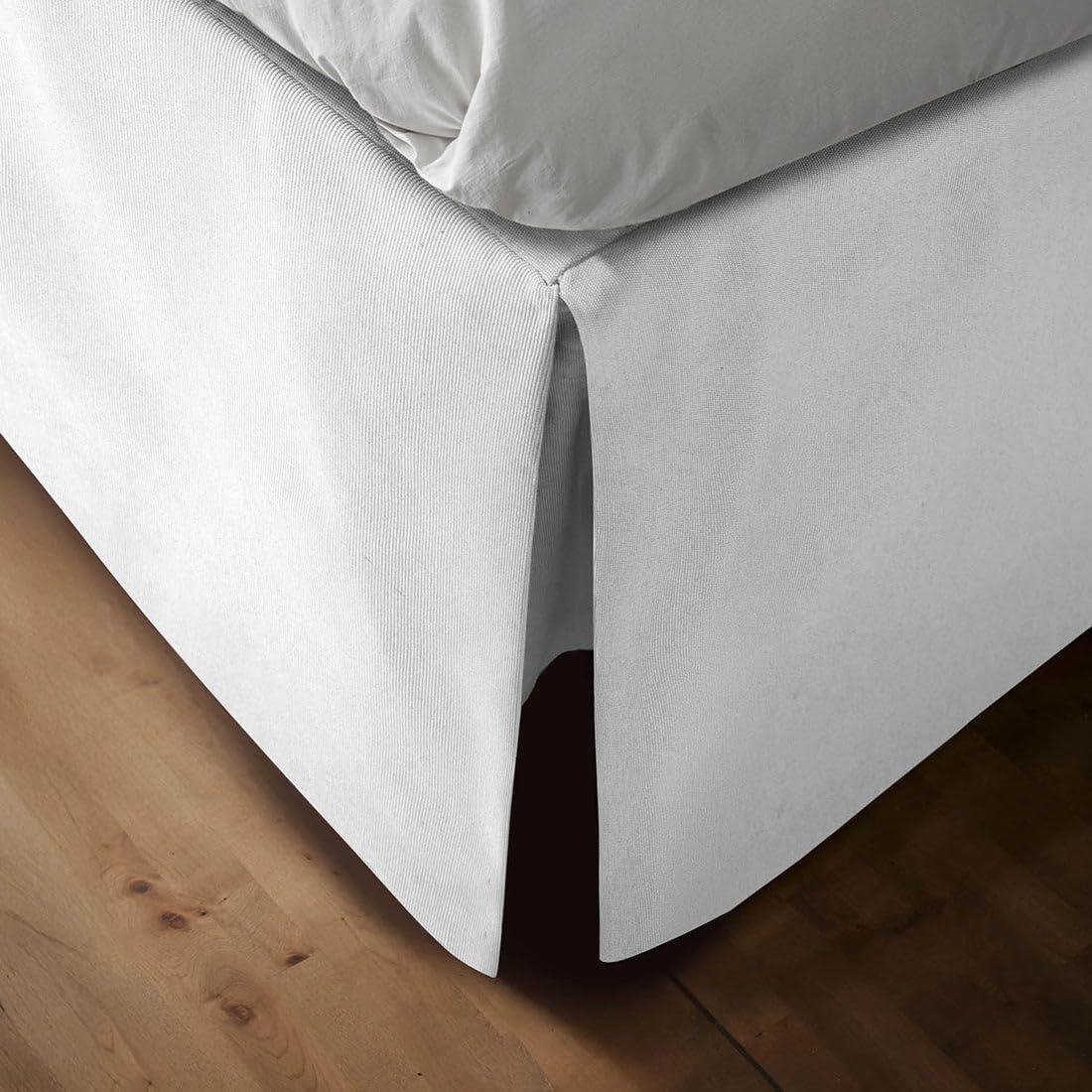 Cache-sommier blanc lit 180cm pour une chambre d'hôtel chez soi