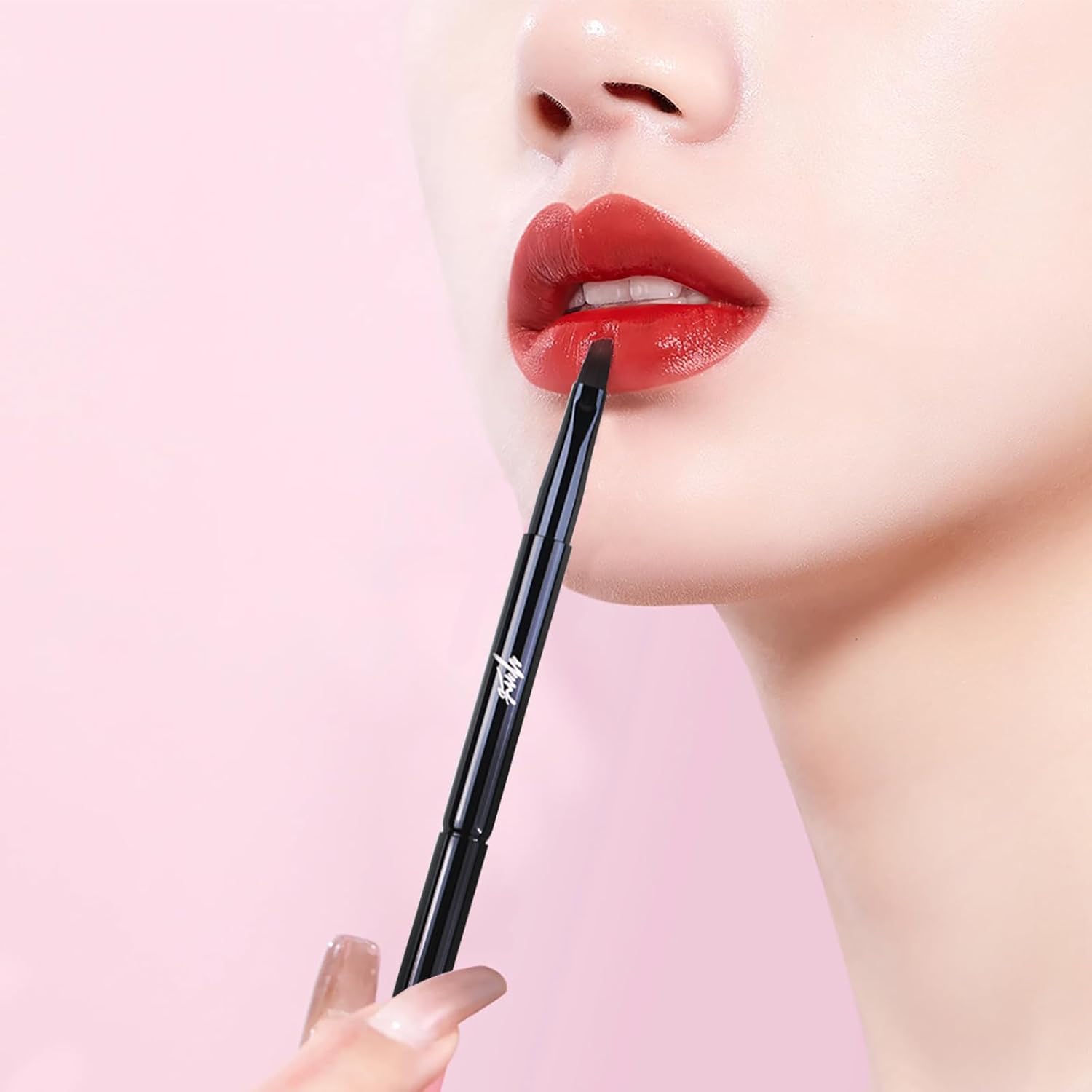 Makeup Brushes Lip brushes Lipliner brushes Black with Cap for Lipstick Lip Golss Travel