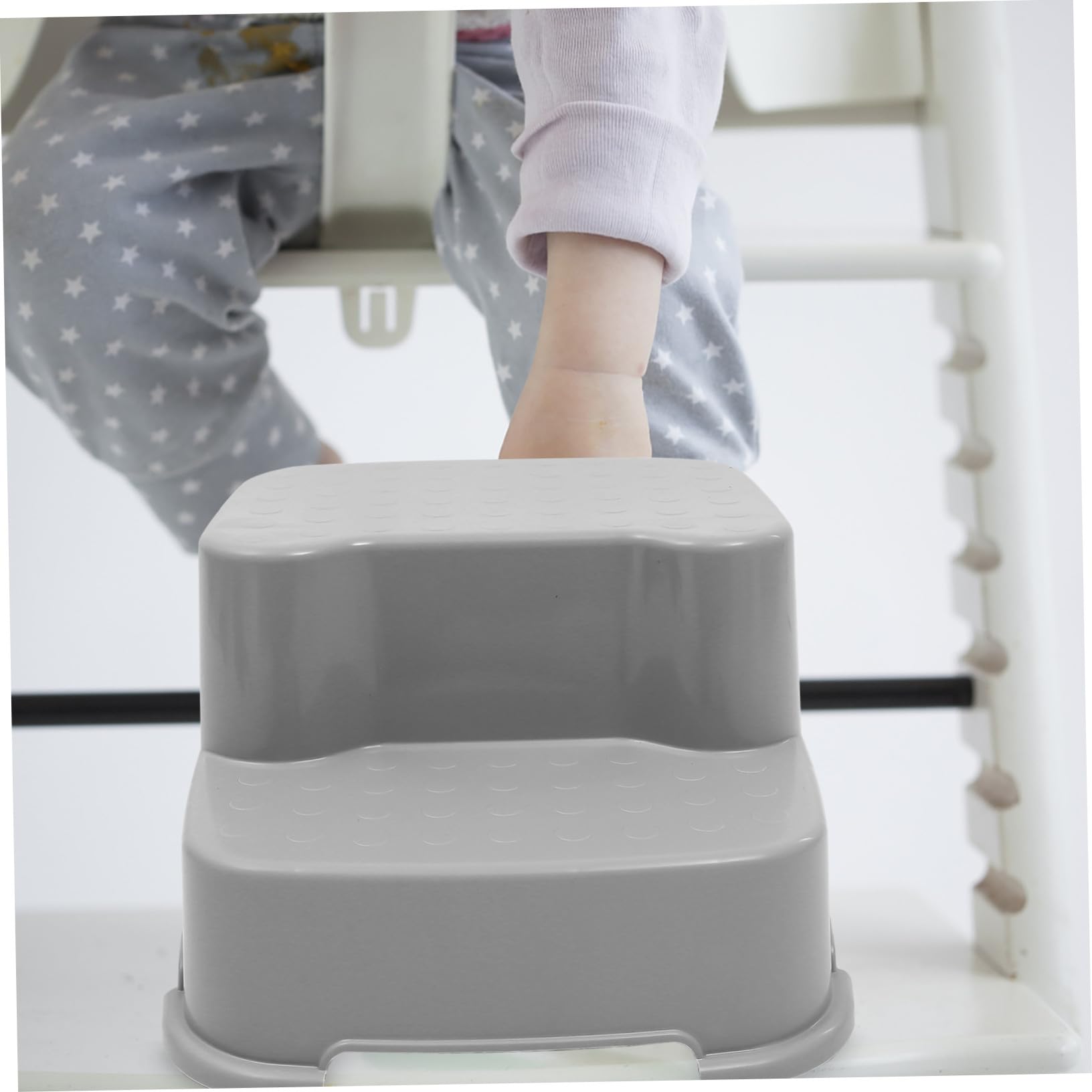 Abaodam Taburete de Entrenamiento para Niños Antideslizante de Plástico PP y TPE, Redondo, Estable Rebabas, Adecuado para Baño Infantil Seguro y Cómodo Color Aleatorio