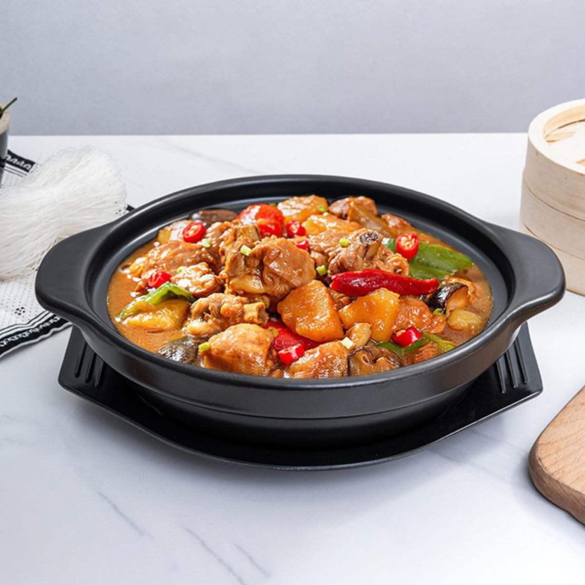 Garneck Ceramic Stew Pot 600ml with Lid and Tray, High-temperature Resistant Small Casserole for Home Cooking, Dry-burn Safe Clay Pot for One Person, Kitchen Soup and Stew Cookware