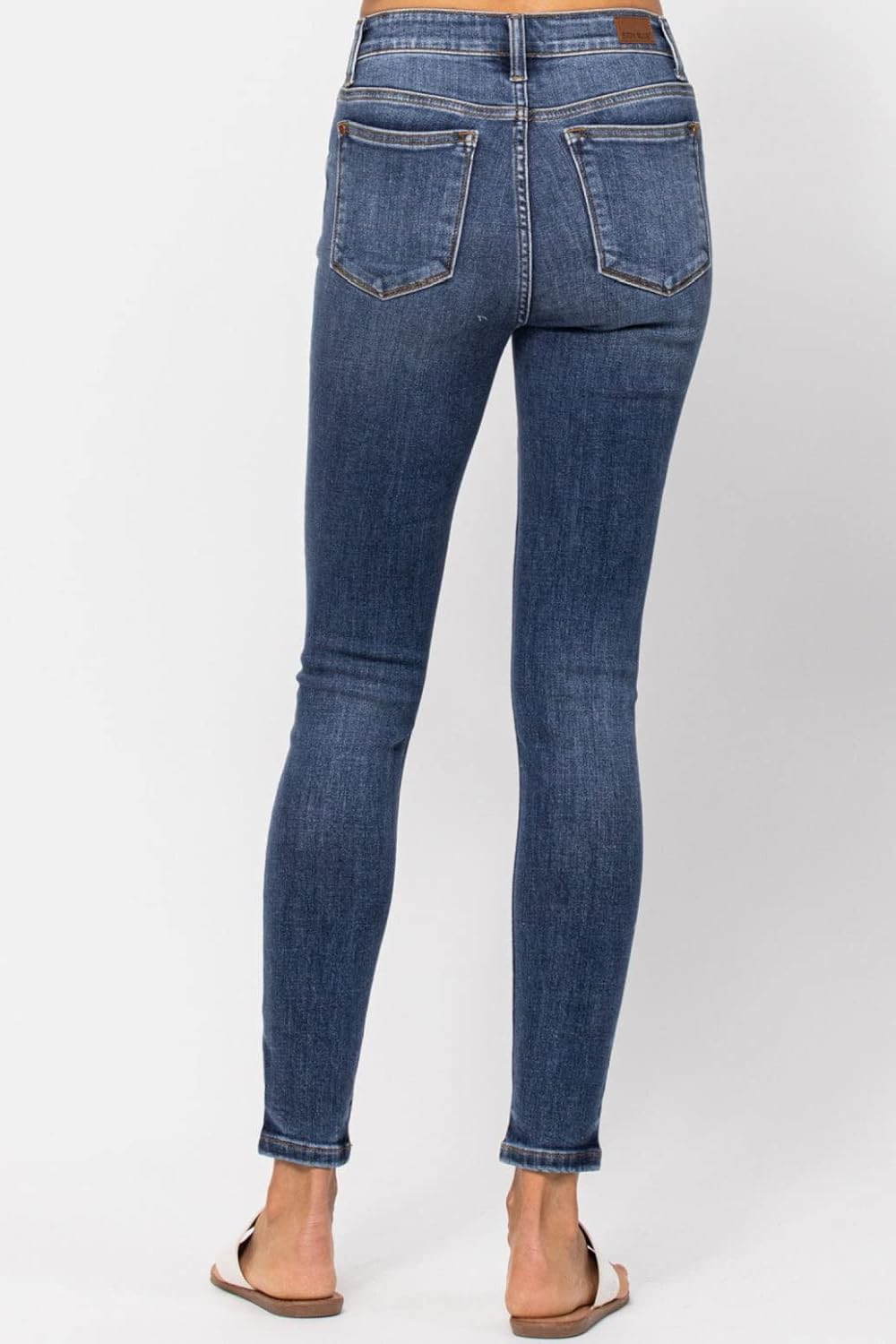 Judy Blue Mid Rise Skinny Handsand Jeans! Soft and Comfy! (Style: 82252) (22W) Blue, 22 Plus