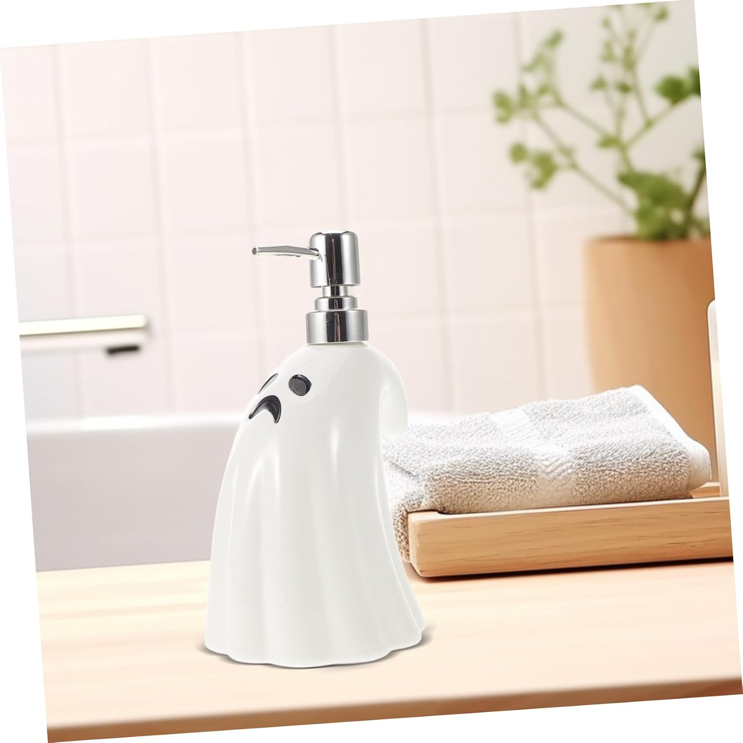 Creative Ghost Ceramic Soap Dispenser Pump 16oz Refillable Lotion Bottle for Bathroom and Kitchen White Pump Bottle for Liquid Soap and Shampoo
