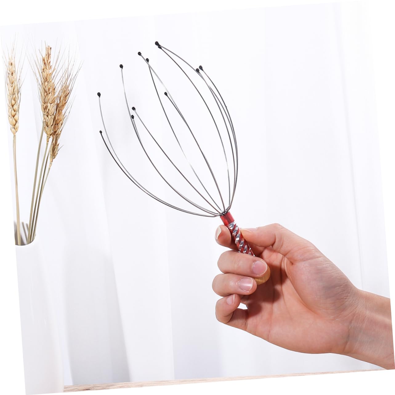 Healeved Masajeador de Cabeza y Cuero Cabelludo Forma de Tentáculos, 6 Piezas, Acero y Madera, Diseño de Puntos de Presión, Ligero, para Masaje Relajante