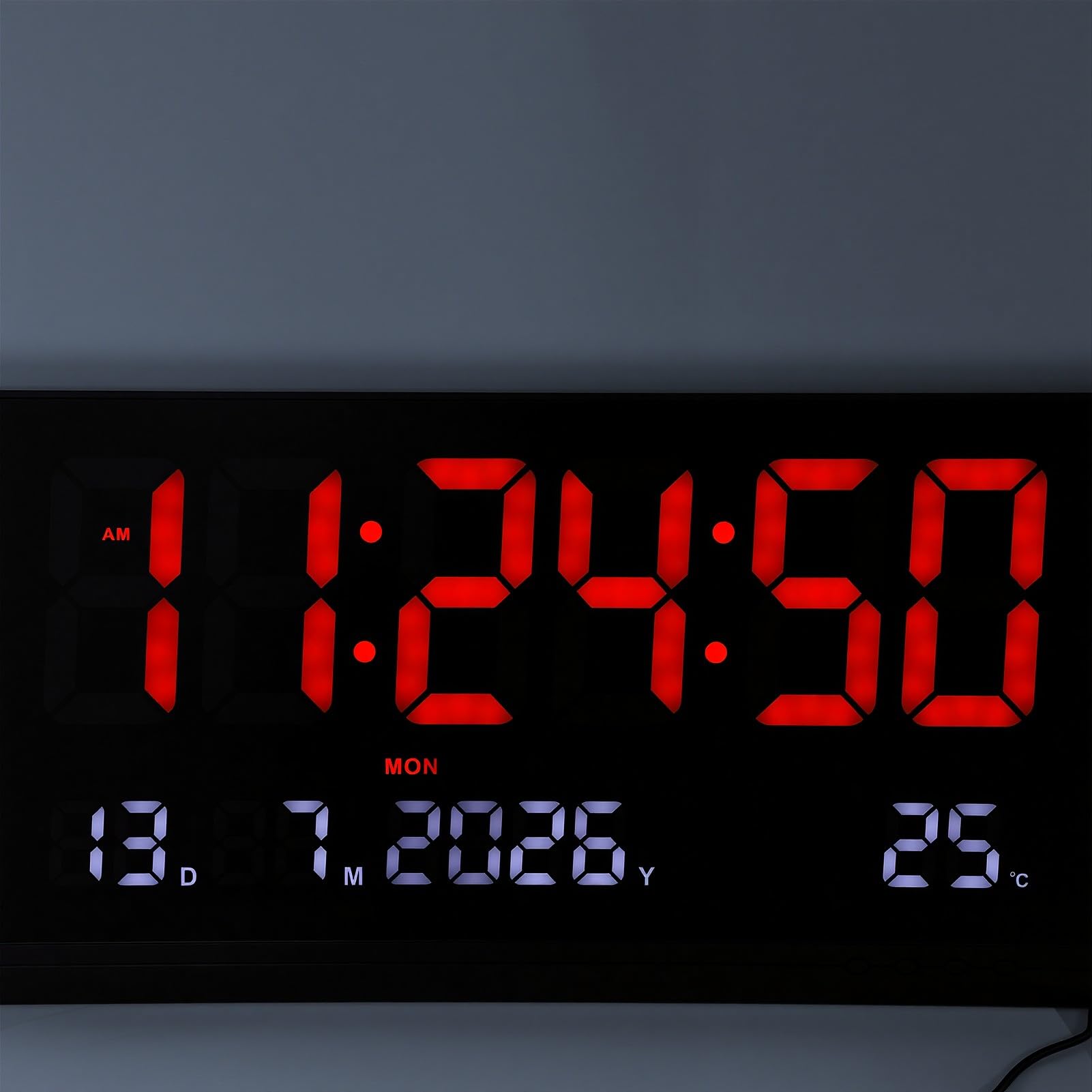 Naroote Orologio Da Parete LED Con Ampio Schermo Calendario Temperatura | 3 Livelli Di Luminosità, Display Extra Large, Formato 12/24H, Data e Giorno, Temp Ambiente, Memoria, Fessure Di Ventilazione