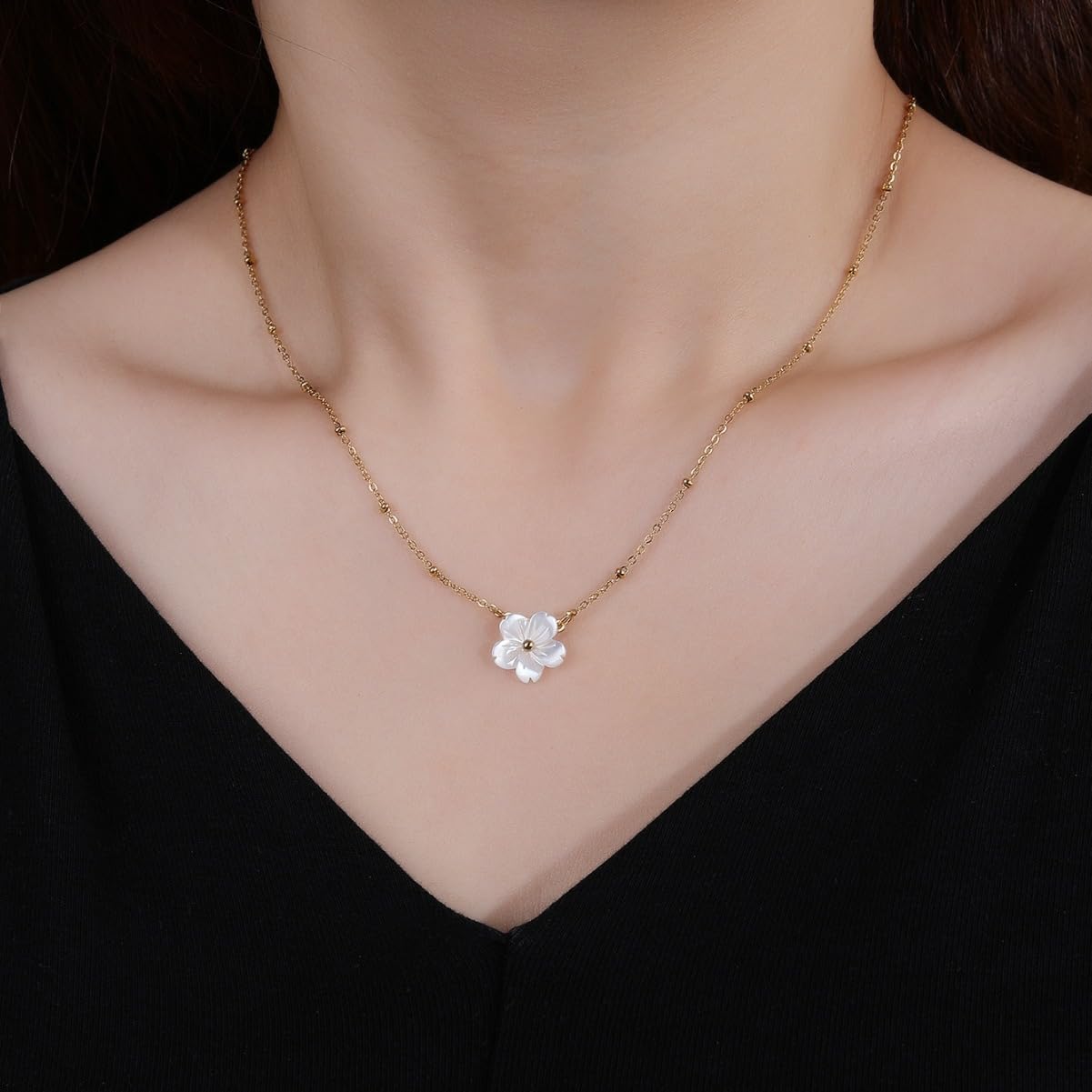 White Peach Blossom Pendant Necklace for Women Dainty Shell Flower Bead Choker Sweet Cute Small Cherry Blossoms Necklaces 18K Gold Plated Tiny Adjustable Chain Jewelry Valentine's Day Birthday Gifts Her Daughter Girlfriend - Image 5