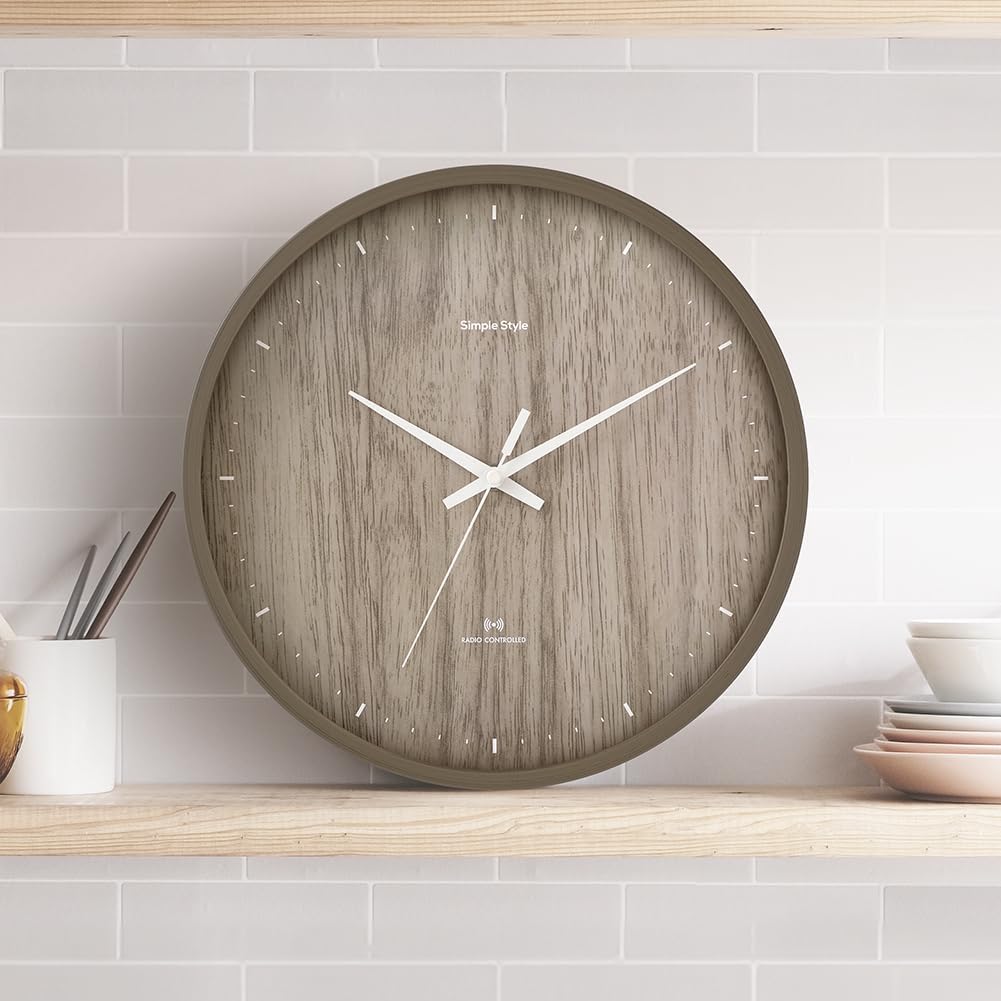 Iris Ohyama ACR01-30-T Clock Wall Clock, Radio Watch, Step Second Hand, Engraving Ticks and Sounds, Simple Design, Easy to Fit Interior Decoration, Diameter 11.8 inches (30 cm), Brown