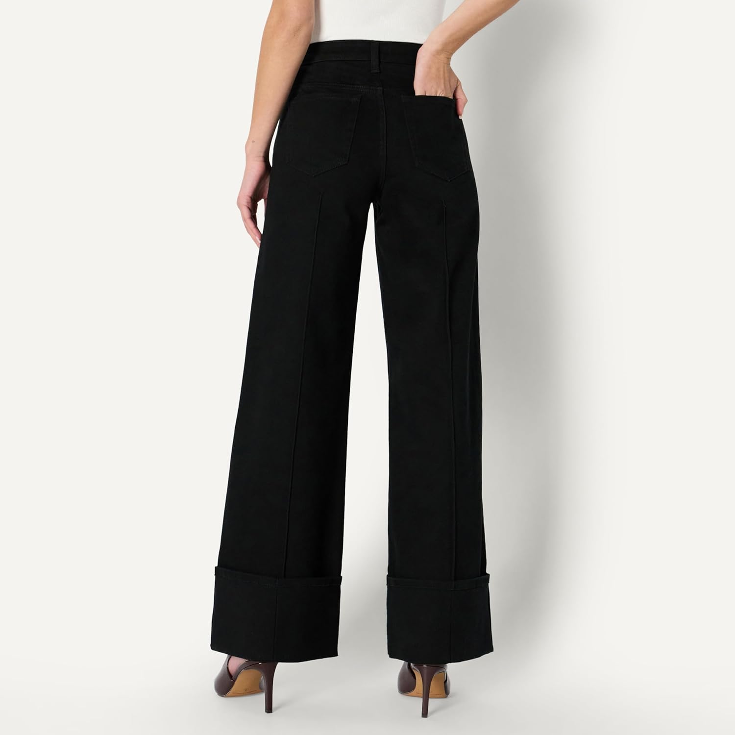 Amazon Essentials (Demi's Pick) Women's High-Rise Wide Leg Cuffed Jean - Image 2