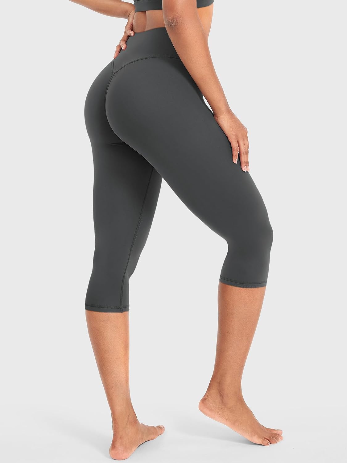 YEOREO Ease Womens Workout Capri Leggings 17" No Front Seam High Waisted Hidden Scrunch Gym Yoga Pants thumbnail