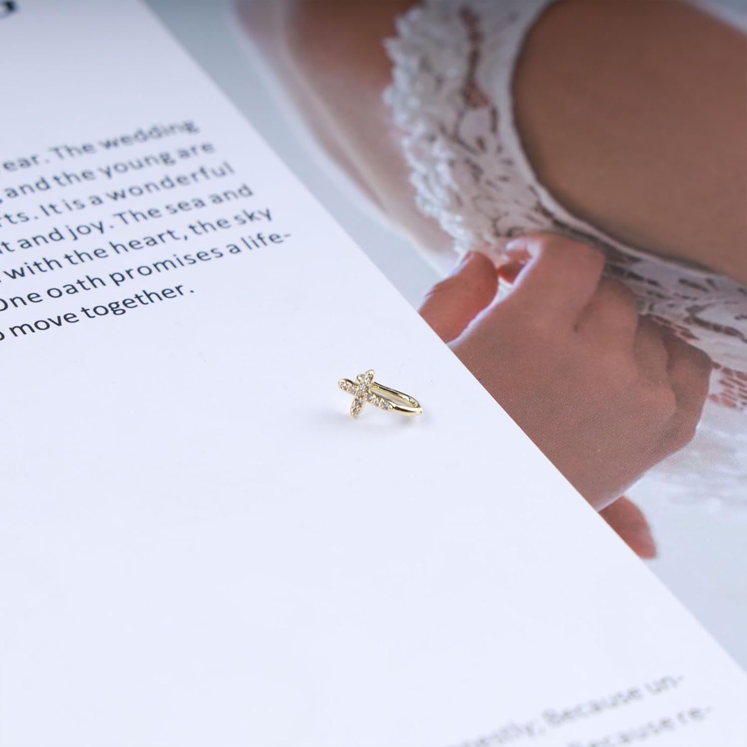 Vintage Crystal Cross Nose Ring Gold Cz Cross Nose Cuff Septum Nose Rings U Shaped Clip On Nose Stud Rhinestone Crucifix Hoop Nose Piercing Jewelry for Women - Image 7