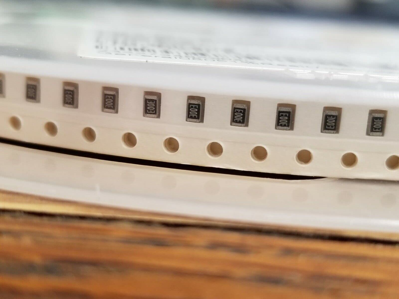 (20 PCS) RC0805FR-07300KL RES SMD 300K OHM 1% 1/8W 0805 YAGEO *US Stock*