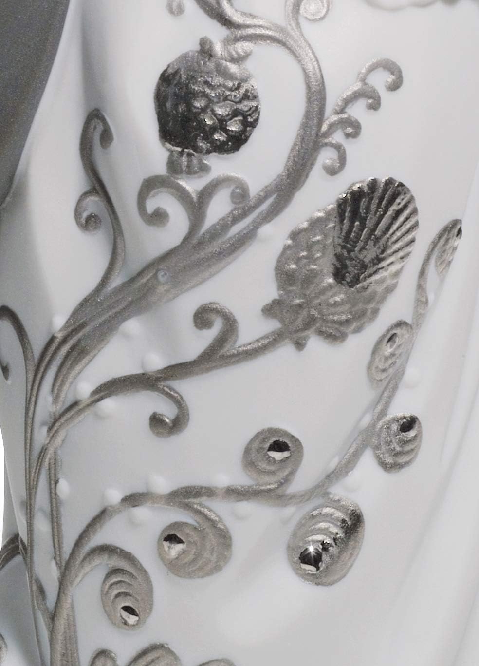 LLADRÓ Lovers' Waltz Couple Figurine. Silver Lustre. Porcelain Bride and Groom (Wedding) Figure.