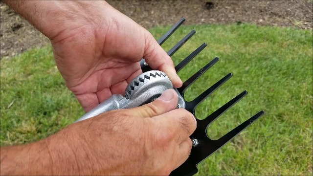 Amazon.com : Yard-X Multi-Use Garden Tool (5 Tools in One) : Patio