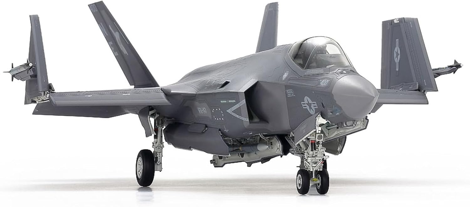 Assembled TAMIYA F-35C model, front view