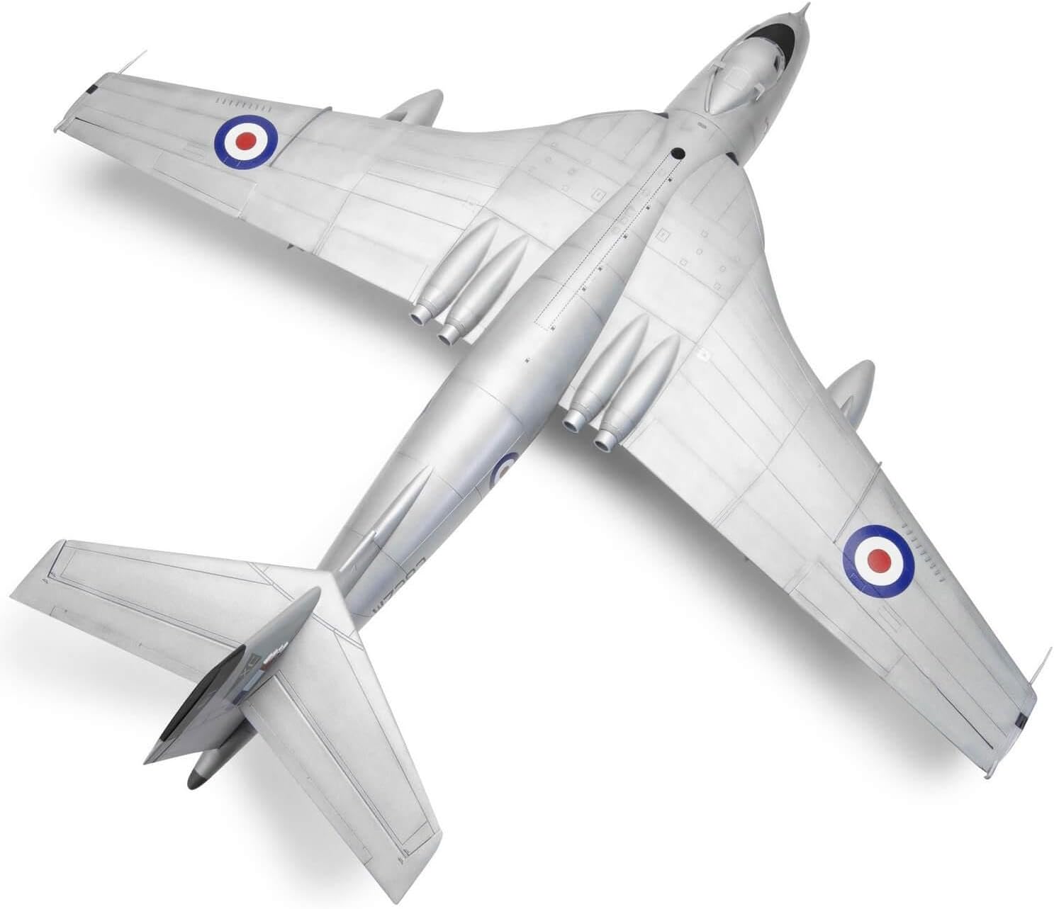 Airfix Model Airplane Kit Gift Set - A11001A Vickers Valiant B(PR) K.1, Plastic Plane Model Kits for Adults & Kids 14+, Skill Level 3, 1:72 Scale WW2 Military Aircraft - Real Aeroplane Model Gifts