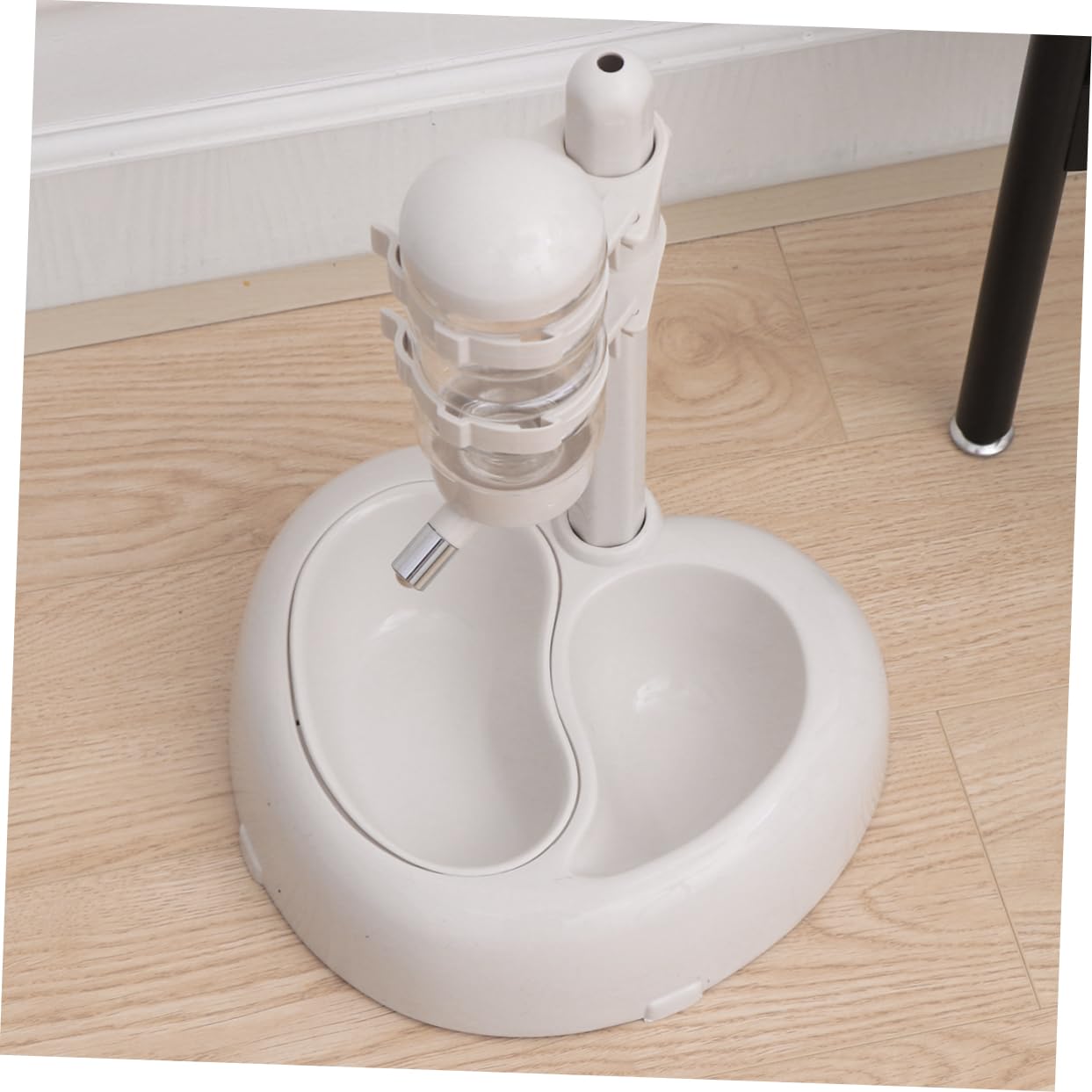 Beavorty Fontanella Per Animali Domestici Sospesa Bianca, Distributore Automatico Acqua Per Cani e Gatti, Design Antiscivolo Con Erogazione Automatica, Facile Da Smontare e Pulire Per Uso Quotidiano