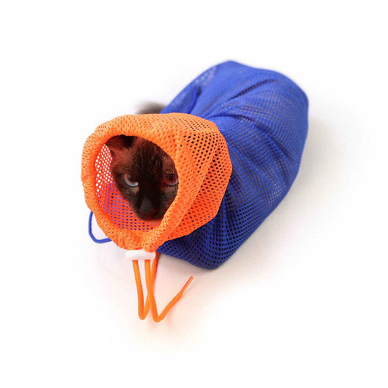 Coupe-ongles pour chatons en sécurité grâce au sac de soin orange