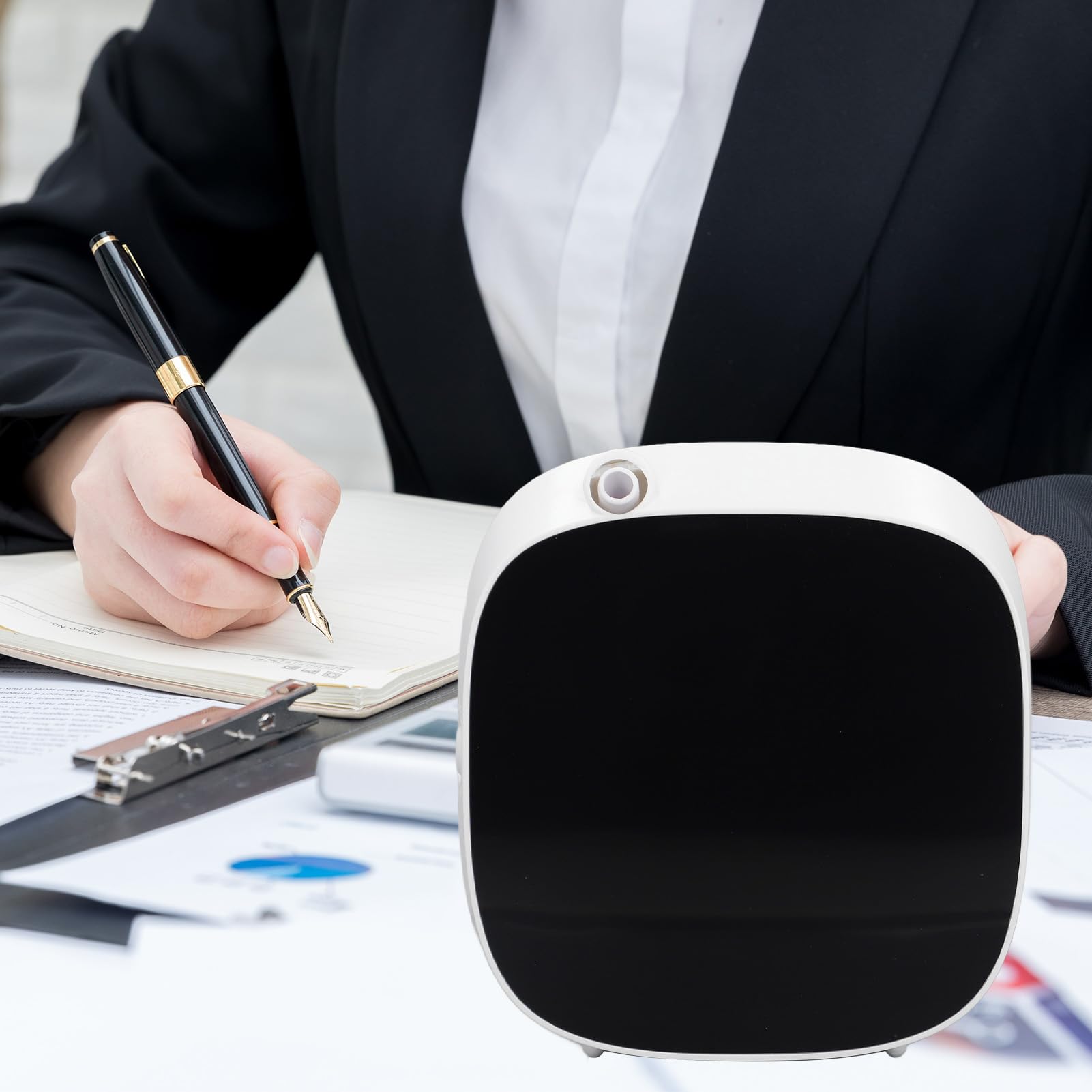 Diffusore Automatico di Profumo Alimentato a Batteria Macchina per fragranze Regolabile a Rilascio Continuo Fragranza per la casa per Camera d'albergo Aromaterapia Plastica