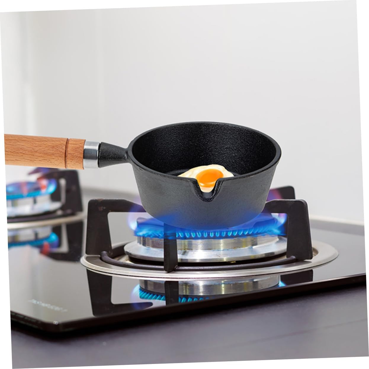 Garneck Oil Butter Melting Pot Mini Cast Iron Small Pot with Wooden Handle for Melting Cheese and Butter for Baking and Cooking Home Bakeries and Restaurants