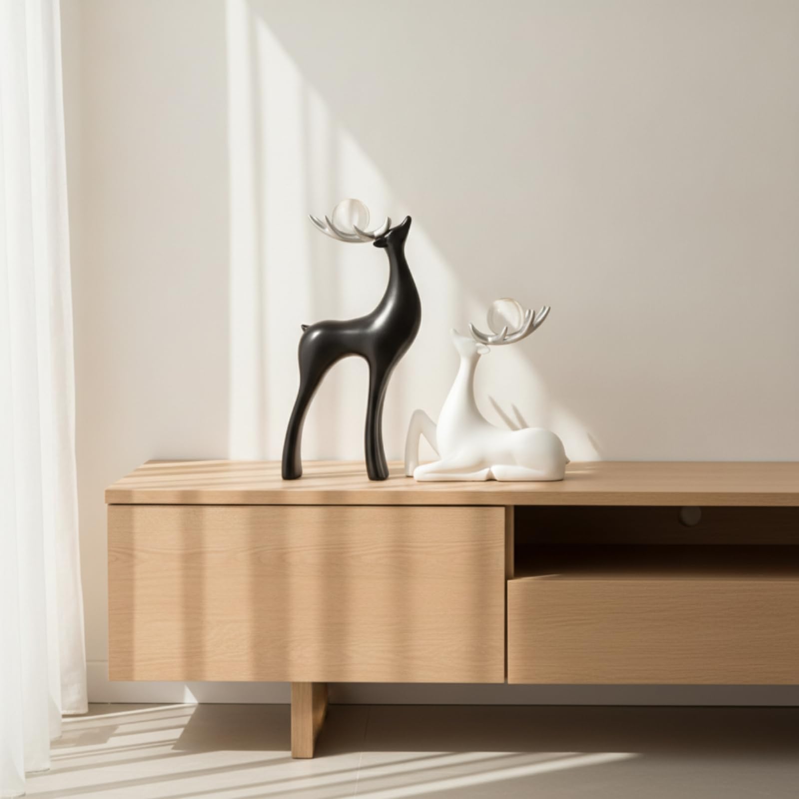 2 Pezzi Statuette di Animale con Sfera Moderno Statuine Decorative Scultoreo Sculture per Soggiorno, Ingresso