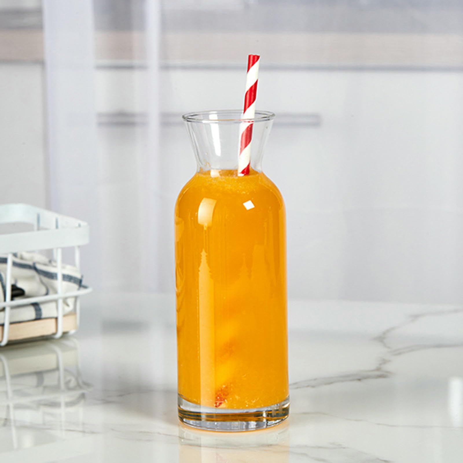 Le bottiglie di succo di frutta fresche e squisite per uso domestico sono pratiche e fresche con resistenza alle alte temperature, grandi 1000 ml
