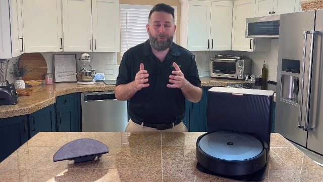 Amazon.com - iRobot Roomba 692 Robot Vacuum - Wi-Fi Connectivity