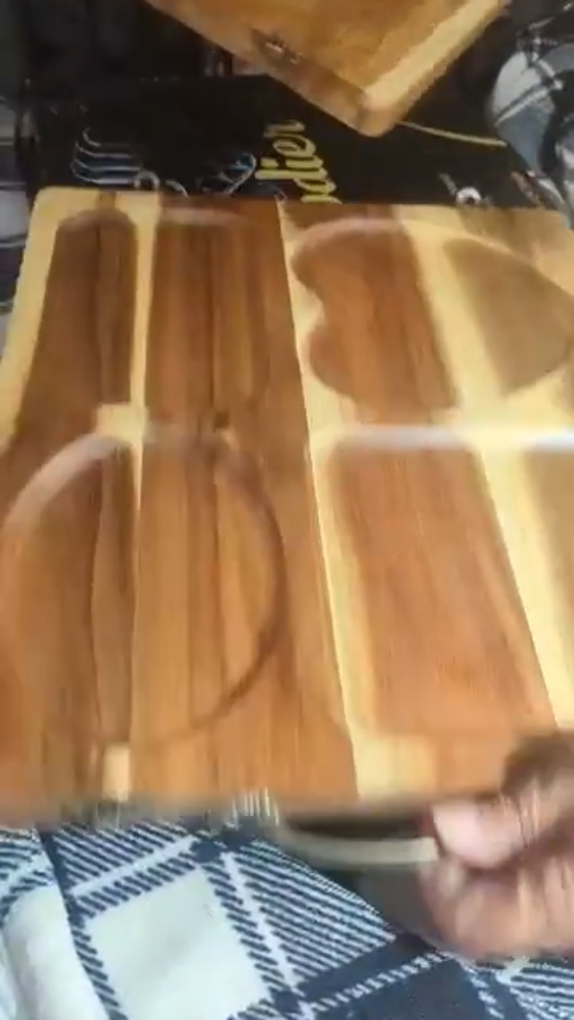 Tabla de cortar cuadrada de madera de acacia miniatura 7