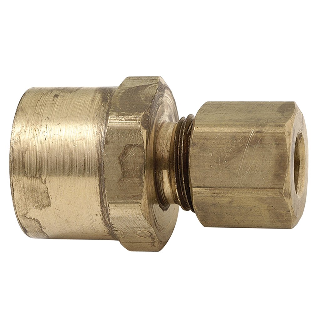 Raccorder un tube 1/2 O.D. à 1/4 po avec l'adaptateur femelle Brasscraft