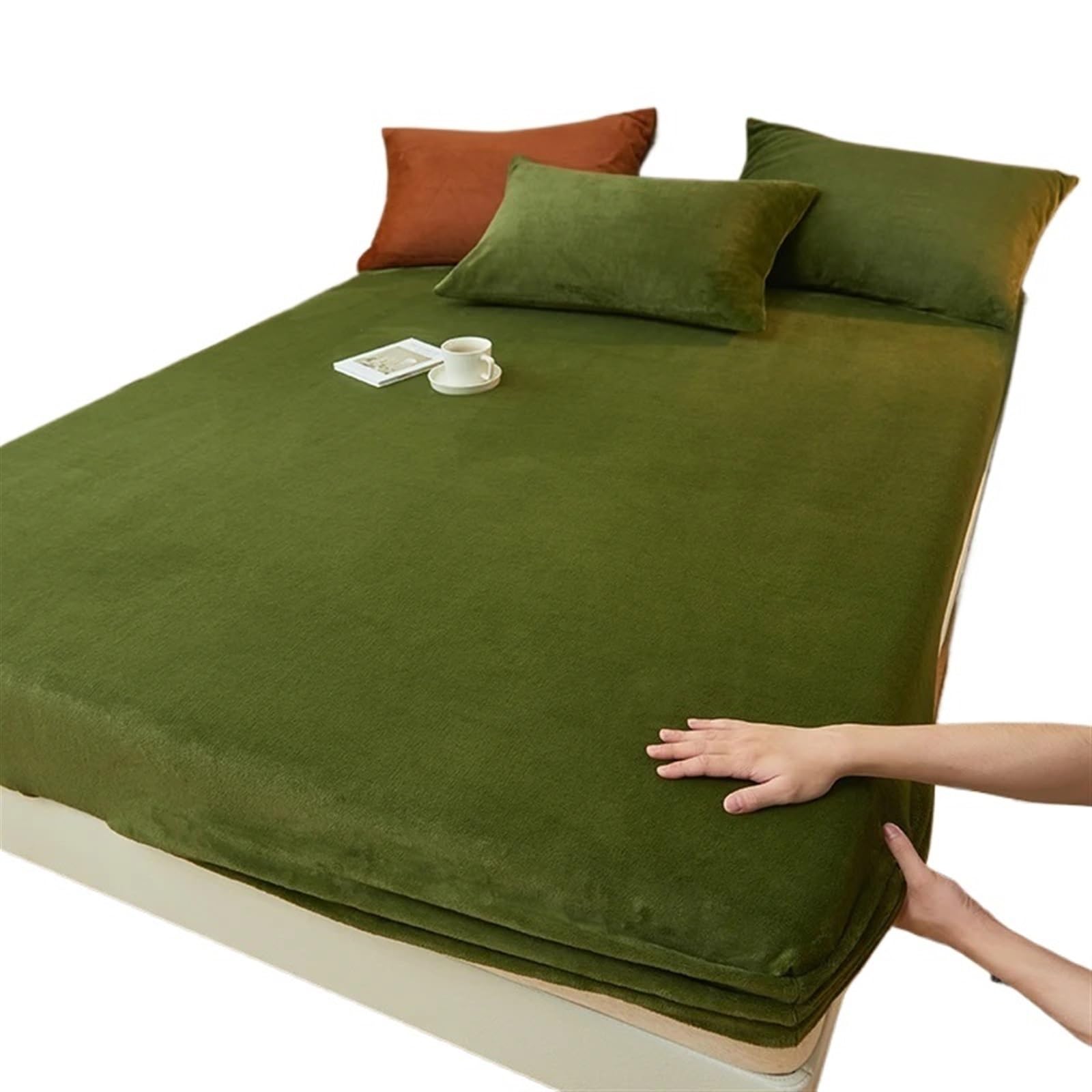 Drap-housse en molleton chaud pour surmonter le froid de l'hiver dans un lit douillet