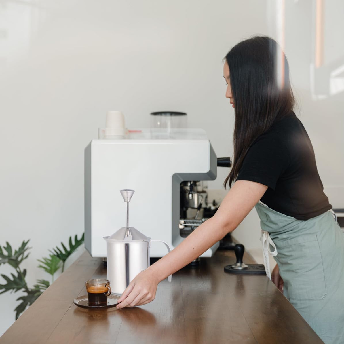 Schiumalatte Manuale in Acciaio Inossidabile 304 Doppio Filtro a Doppio Strato, Capacità 800cc, per Uso Domestico e Bar per Preparare Latte Schiumoso