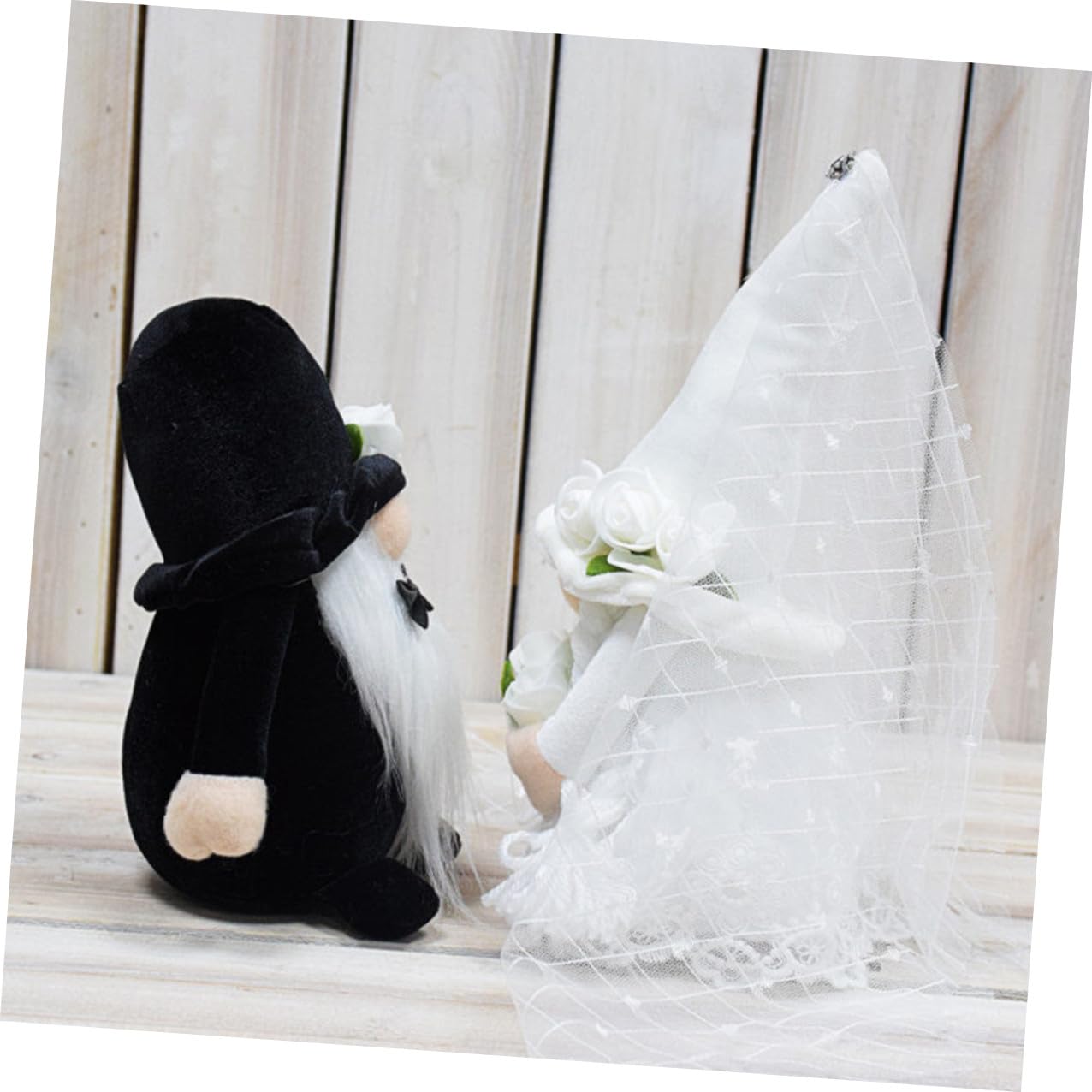 2 Stück Hochzeit Dekoration Gesichtsloser Gnom Brautgnompuppe aus Stoff und Pp Baumwolle als Tischdeko für Braut und Bräutigam bei Hochzeitsfeier