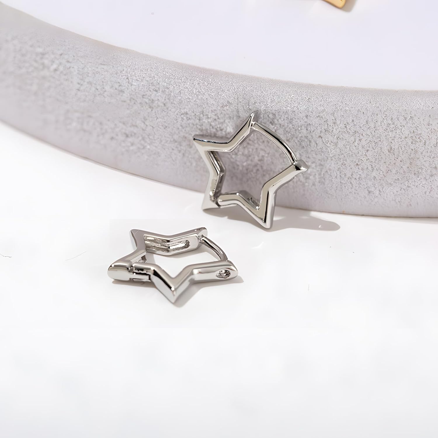 316L Stainless Steel Pentagram Hoop Earrings for Women Men 14K Gold Plated Star Shaped Outline Huggie Earring - Image 5