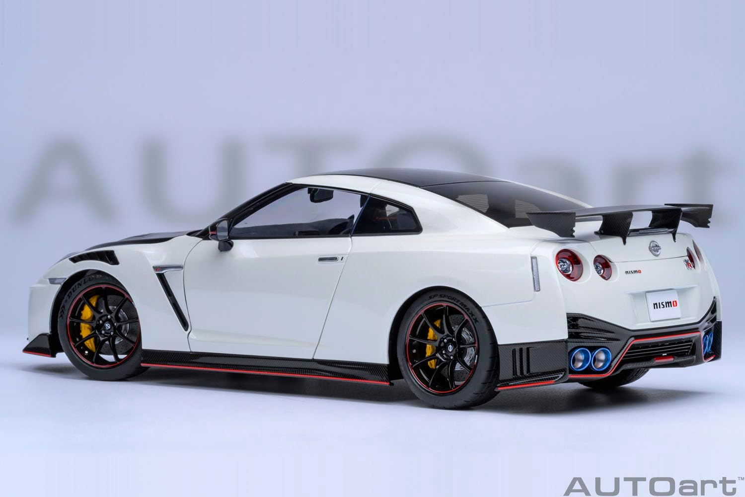 AUTOart 1/18 Nissan GT-R (R35) Nismo Special Edition Brilliant