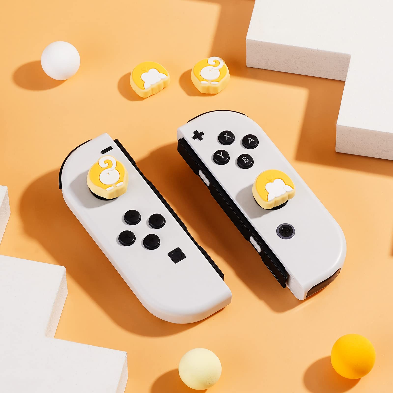 JINGDU Tapa de Botones de Pulgar para Switch Joy-con Agarres para el Pulgar de Silicona Cubierta Protectora de Botones Compatible con Nintendo Switch Lite/OLED 4 Piezas - Soccer — view 4