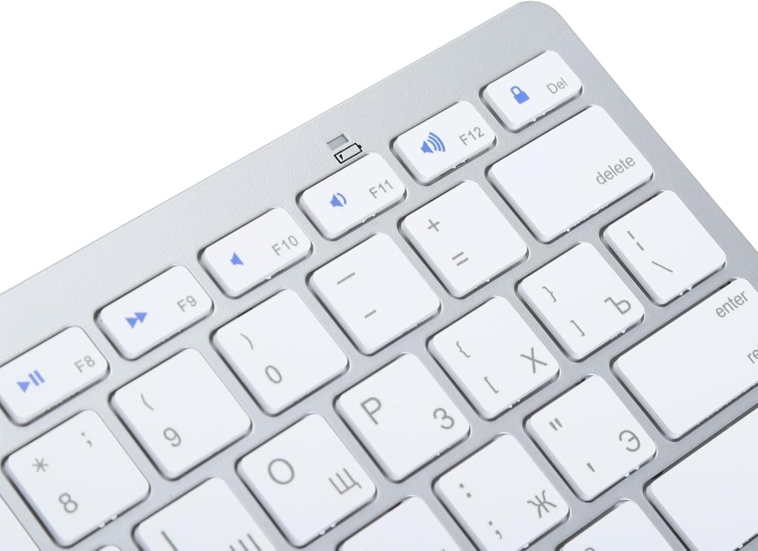 Gugxiom Russian Keyboard, Bilingual Multi Device Bluetooth Ultra Slim Compact Keyboard for iOS, Android, Windows, Battery Operated, QWERTY Layout