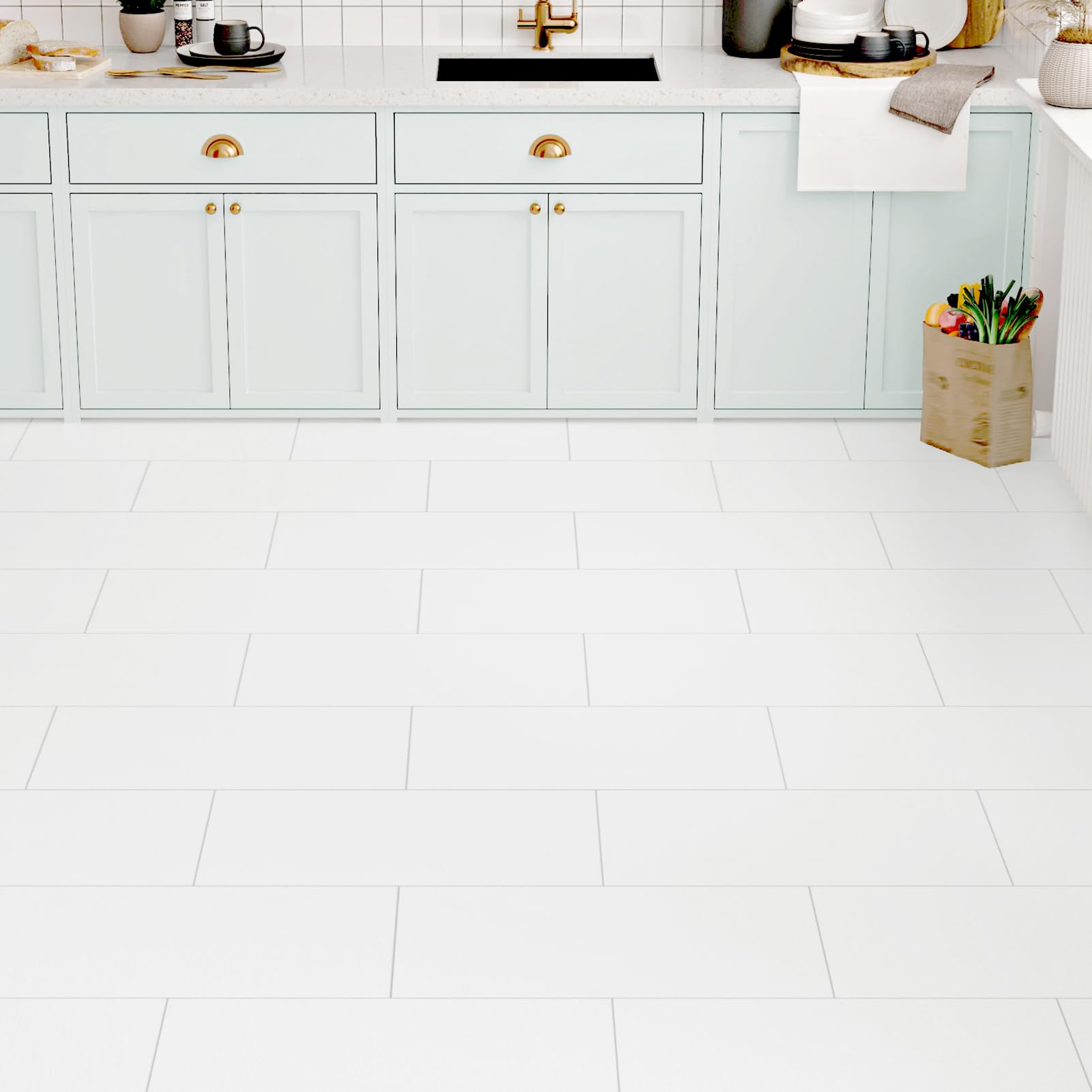 Carrelage de sol stratifié blanc en vinyle pour salle de bain moderne et propre