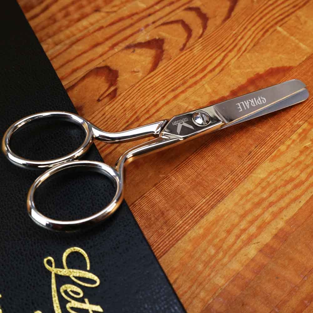 Amazon.co.jp: クラシックなデザインのハサミです。 Kretzer