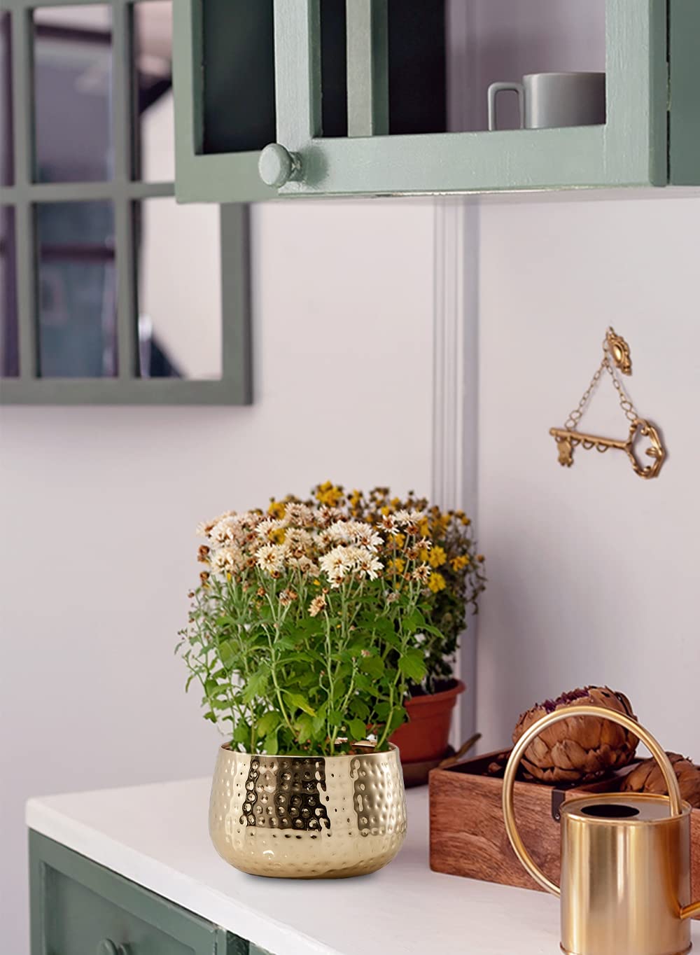 Serene Spaces Living Small Shiny Hammered Gold Bowl Vase, Use as Key Bowl, Modern Fruit Bowl, Shallow Decorative Bowl for Flowers or Floating Candles, Planter, Measures 4.5