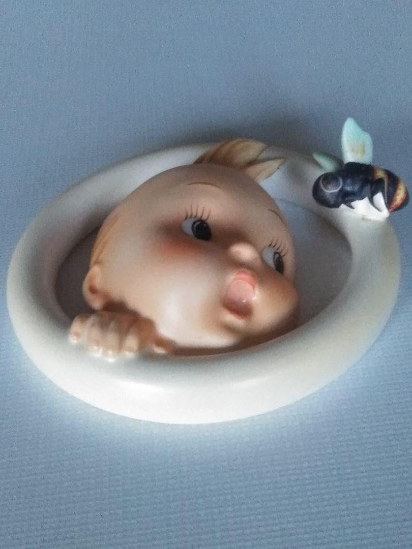 Amazon.co.jp: フンメルの壁掛けフィギュア : ホーム＆キッチン